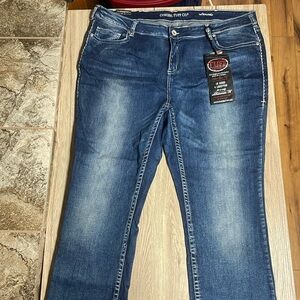 CowgirlTuff PlusSize 40”Wx33”L Bootcut Jean